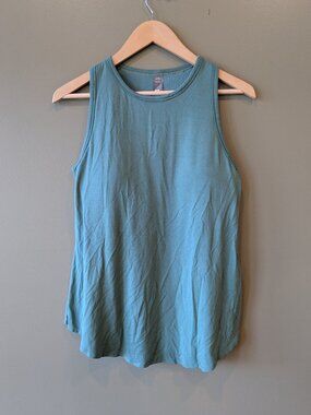 SHEBIRD Womens Freedom Racerback Tank Green Built-in Bra Size 4 Active Sport